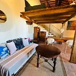 Casa Mae * Сартеано